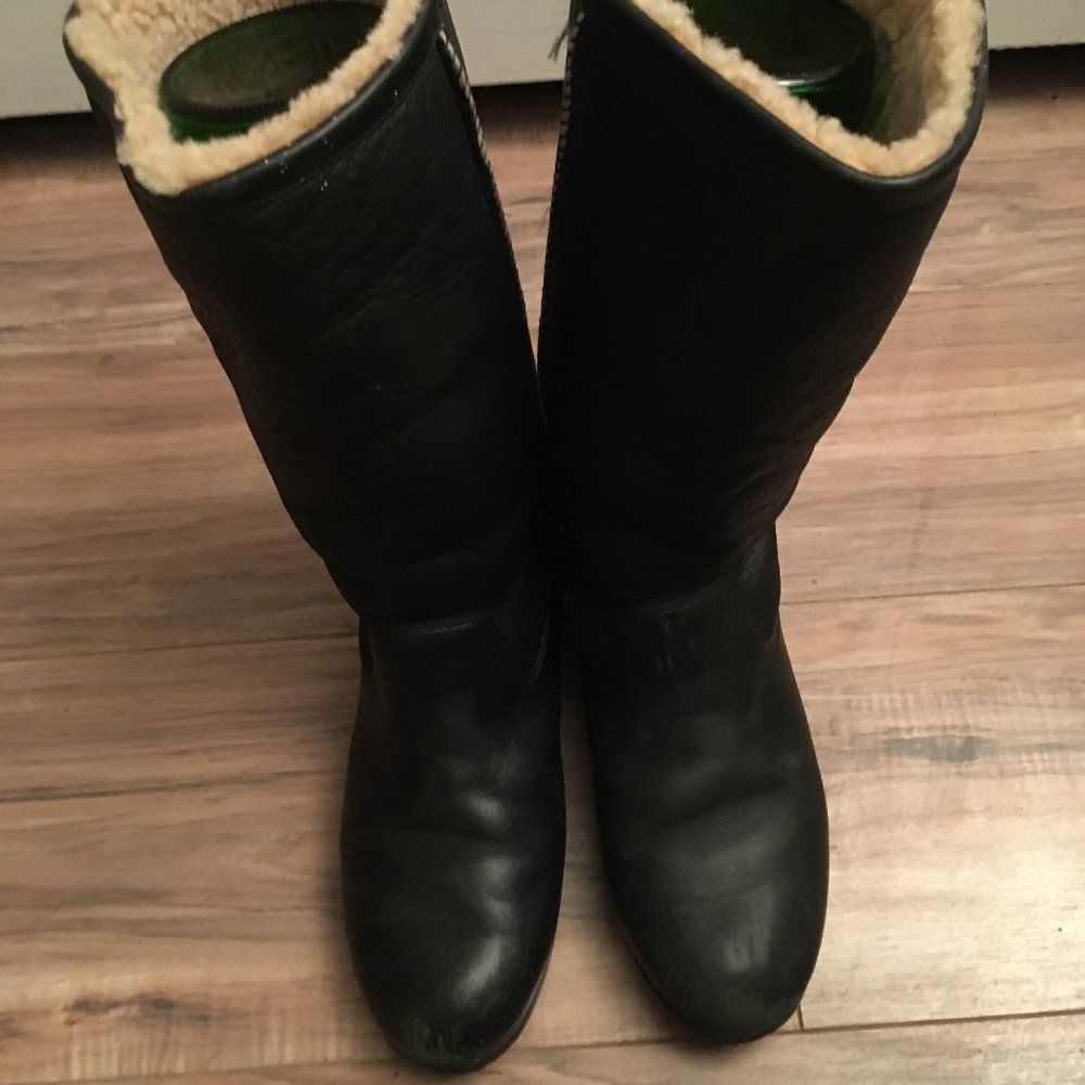UGG sheepskin winter water-resistant leather boots, size 10